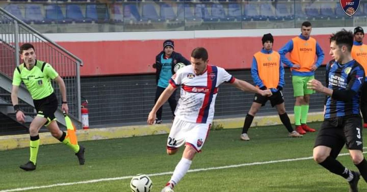 L'Aquila a -1 dal Giulianova: 2-0 all'Alba Adriatica