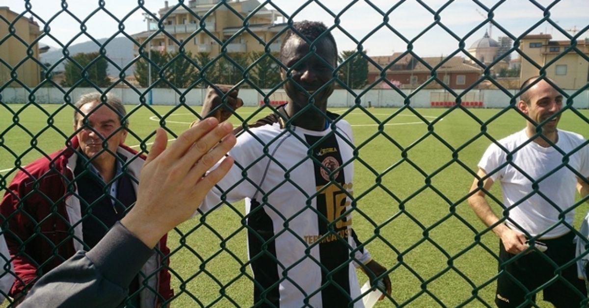 Mbaye Libasse, centrocampista del San Francesco, autore di una doppietta.