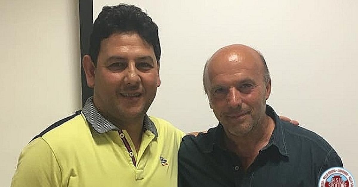 Donato Ronci (sinix) con il presidente Pompa (Foto Spoltore Calcio)