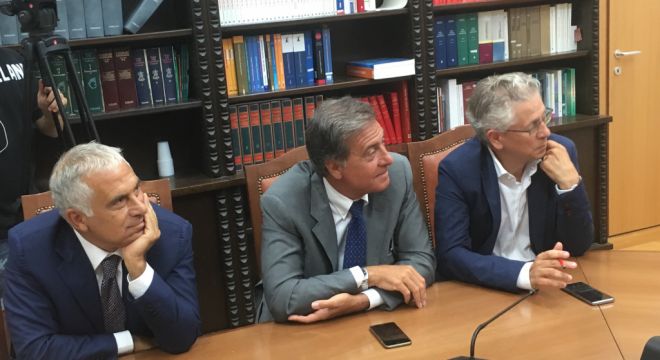La conferenza stampa di presentazione dell’anno scorso con Fioravanti e Gizzi, dopo la firma del preliminare