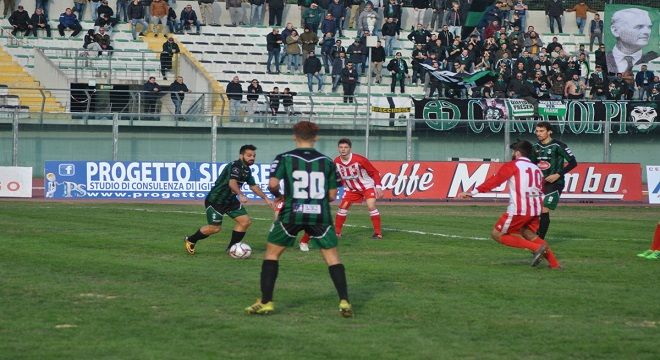 Blitz del Penne all'Angelini: battuto il Chieti (0-2)